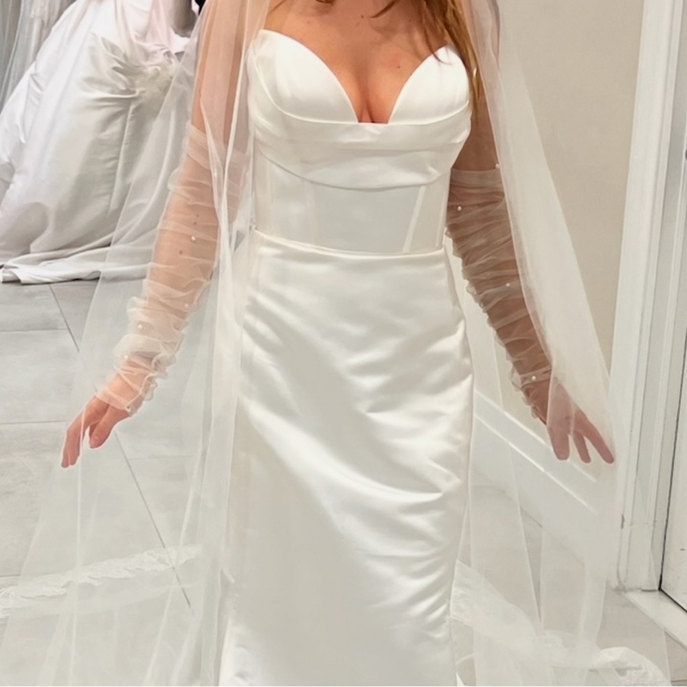 Kleinfeld Tulle Bridal Sleeves (plain, no pearls)